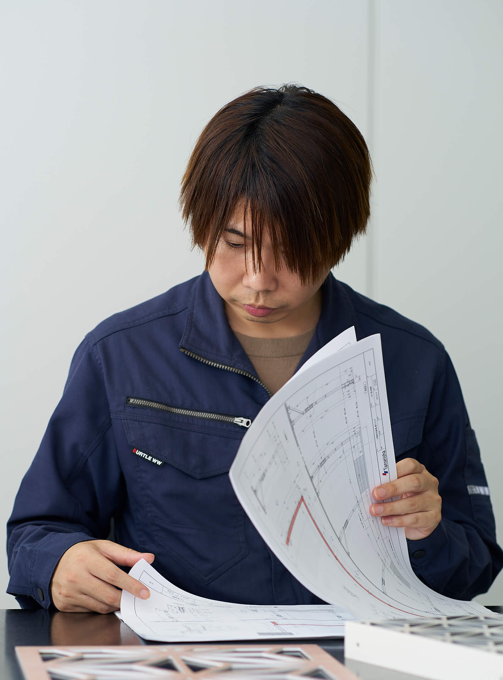 チームで築く「解決力」
周囲を巻き込み、困難を乗り越える